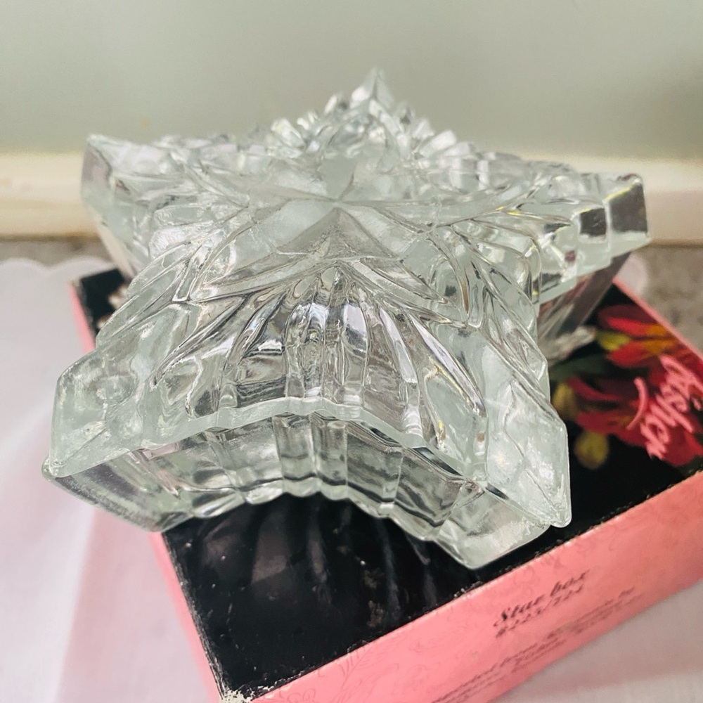 Fisher Star-Shaped Crystal trinket holder in original box - new old stock